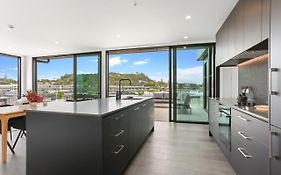 Enfield Sky - Brand New Luxury Penthouse